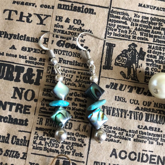 Small dangle earring bundle!!! - Picture 2 of 6